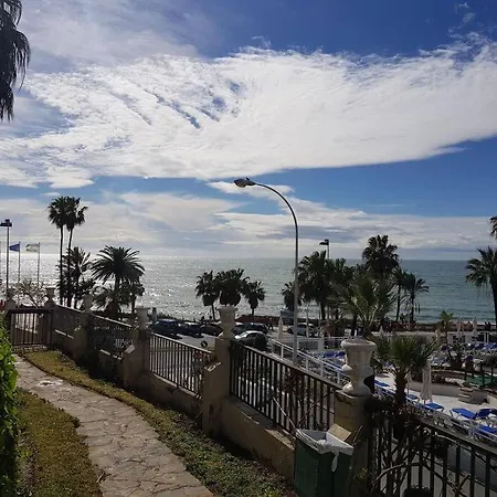 Benal Beach 1 Holidays Sea View Malaga Apartment *